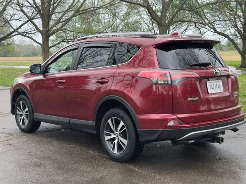 Used 2018 Toyota RAV4 XLE w/ Plus Extra Value Package AWD/4WD image 36