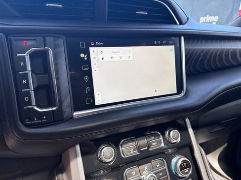 Used 2023 GMC Yukon Denali RWD image 11