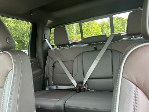 New 2026 GMC Sierra 3500 Denali w/ Denali Reserve Package AWD/4WD image 29