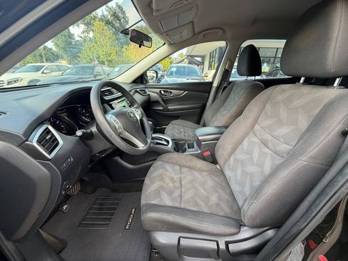 Used 2016 Nissan Rogue S AWD/4WD image 12