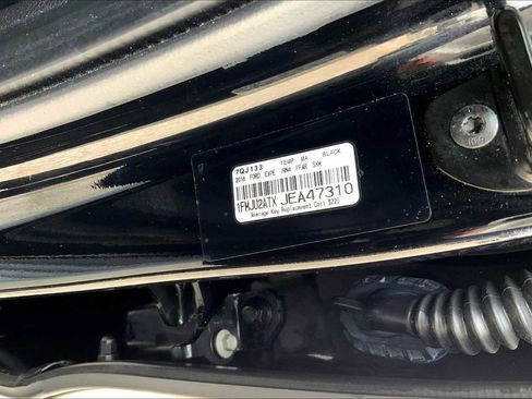 Used 2018 Ford Expedition Limited image 33