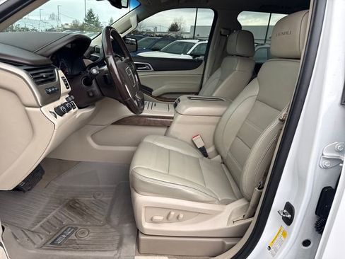 Used 2019 GMC Yukon Denali w/ Denali Ultimate Package AWD/4WD image 18