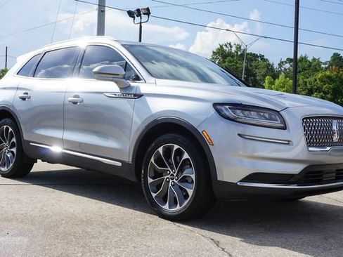 Used 2022 Lincoln Nautilus Reserve FWD image 2