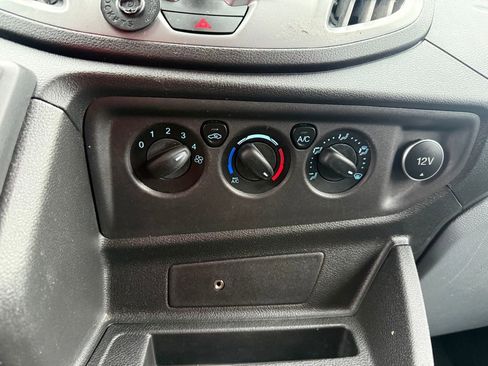 Used 2019 Ford Transit 350 XLT image 12