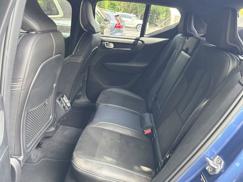 Used 2019 Volvo XC40 T5 R-Design AWD/4WD image 32
