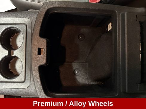 Used 2011 Chevrolet Avalanche LT w/ Regional Value Package AWD/4WD image 18