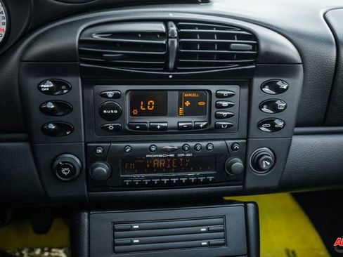 Used 2000 Porsche 911 Carrera 4 image 14