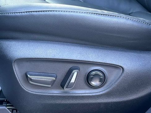 Certified 2025 Toyota Grand Highlander AWD image 21