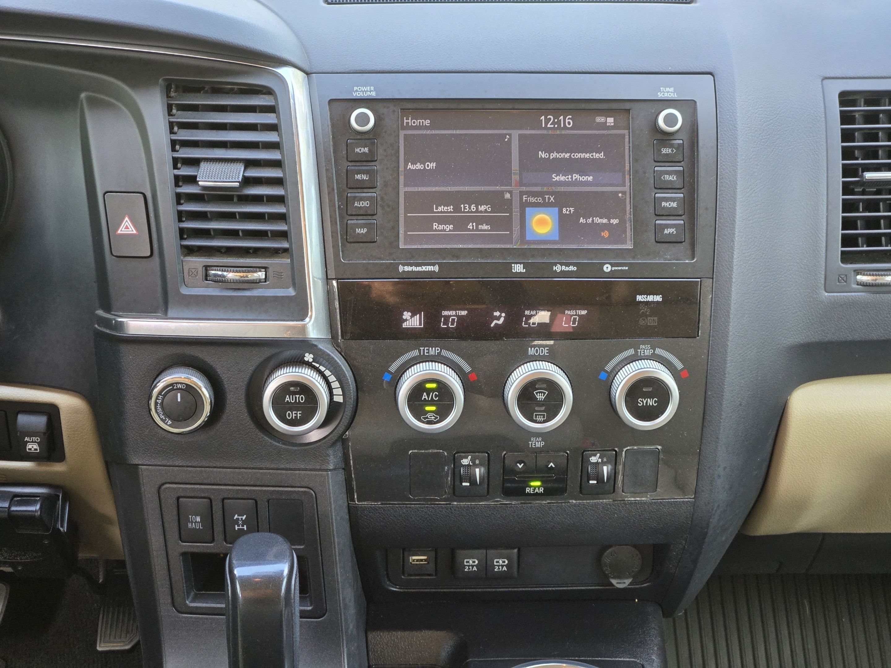 Used 2020 Toyota Sequoia Limited w/ Safety & Convenience Package AWD/4WD image 12
