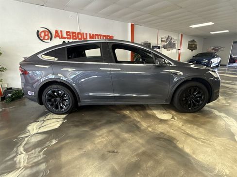 Used 2018 Tesla Model X P100D AWD/4WD image 3