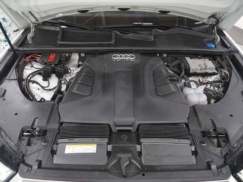 Used 2018 Audi Q7 3.0T Prestige AWD/4WD image 33