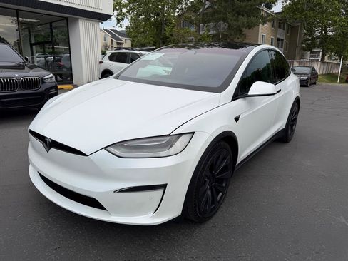 Used 2022 Tesla Model X Plaid AWD/4WD image 16