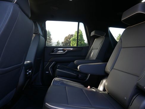 New 2026 GMC Yukon Elevation w/ LPO, Floor Liner Package AWD/4WD image 5