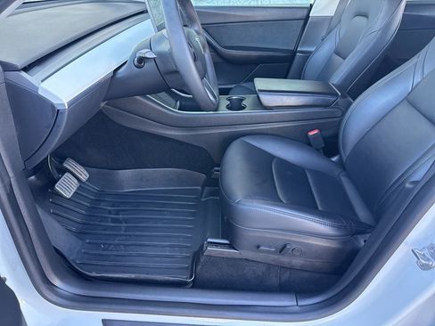 Used 2020 Tesla Model Y Long Range image 22