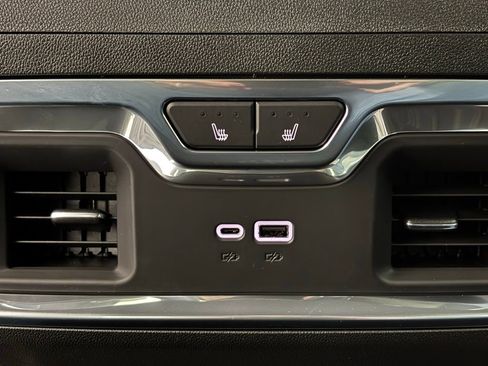 New 2026 GMC Sierra 1500 SLT w/ SLT Premium Plus Package image 5