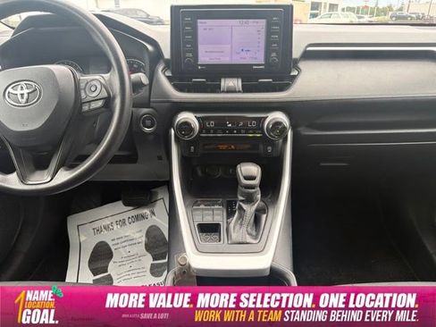 Used 2021 Toyota RAV4 XLE AWD/4WD image 15