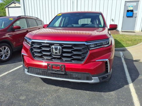 Certified 2025 Honda Pilot EX-L image 5