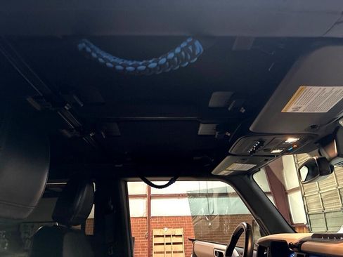 Used 2021 Ford Bronco Wildtrak image 38