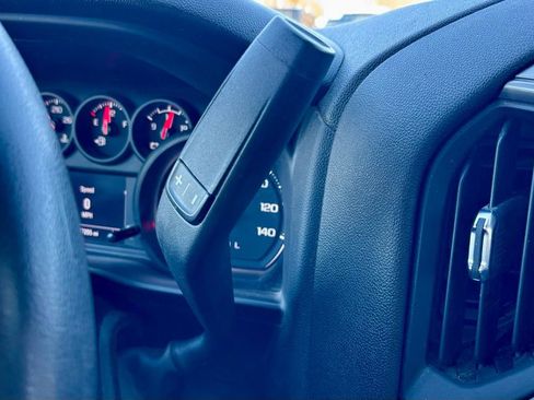 Used 2023 Chevrolet Silverado 1500 Custom AWD/4WD image 19