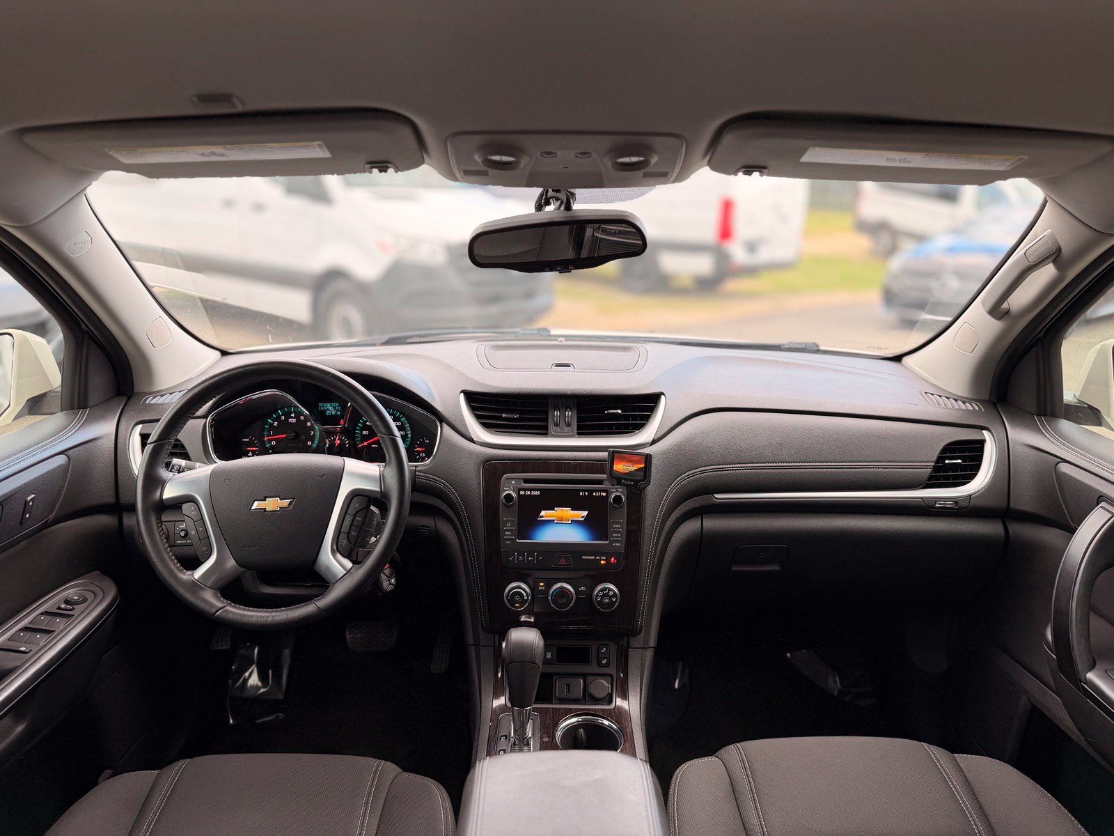 Used 2015 Chevrolet Traverse LT AWD/4WD image 2