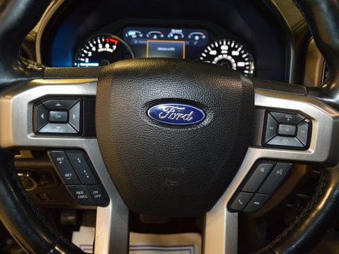 Used 2017 Ford F150 Platinum w/ Equipment Group 701A Luxury image 17