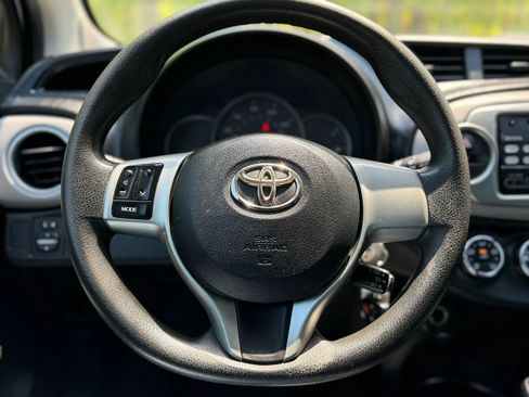 Used 2012 Toyota Yaris LE FWD image 16