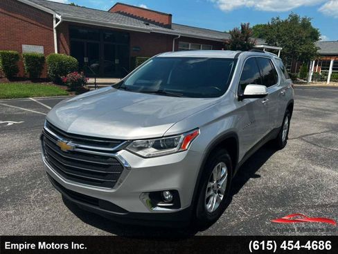 Used 2018 Chevrolet Traverse LT FWD image 1