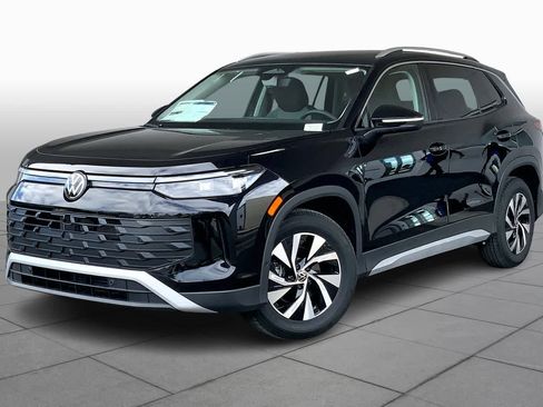 New 2026 Volkswagen Tiguan S FWD image 1