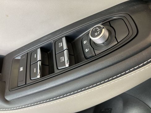 Used 2023 Subaru Forester Limited image 14