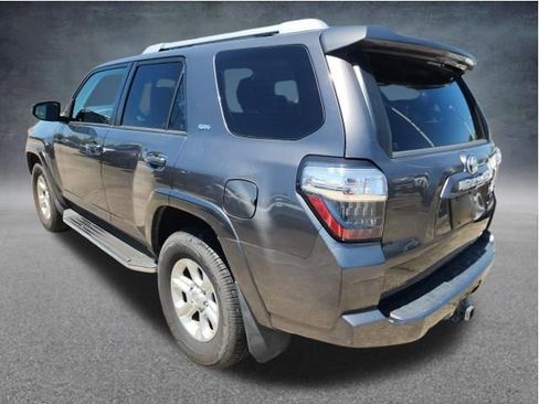 Used 2018 Toyota 4Runner SR5 RWD image 7