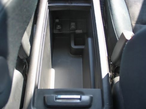 Used 2012 Honda CR-V LX image 17