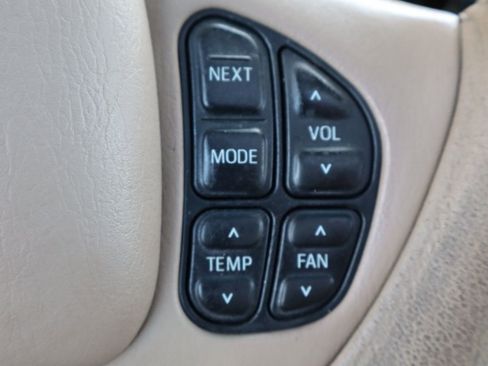 Used 2000 Ford Explorer Eddie Bauer image 31