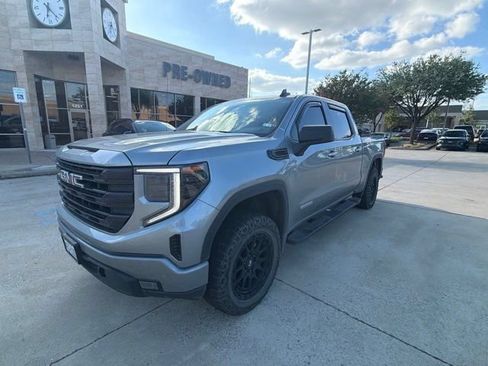 Used 2024 GMC Sierra 1500 Elevation RWD image 2