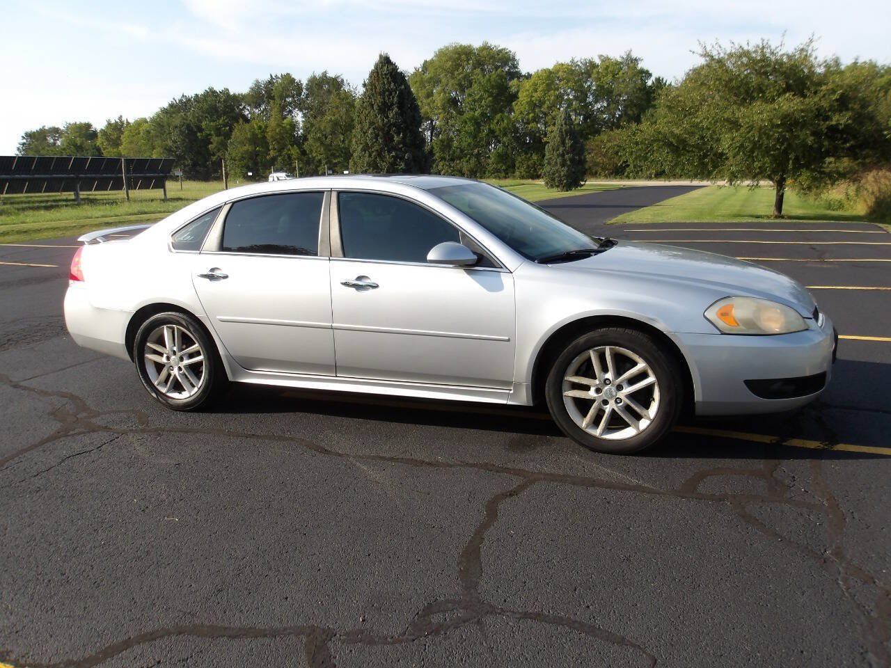 Used 2013 Chevrolet Impala LTZ FWD image 1