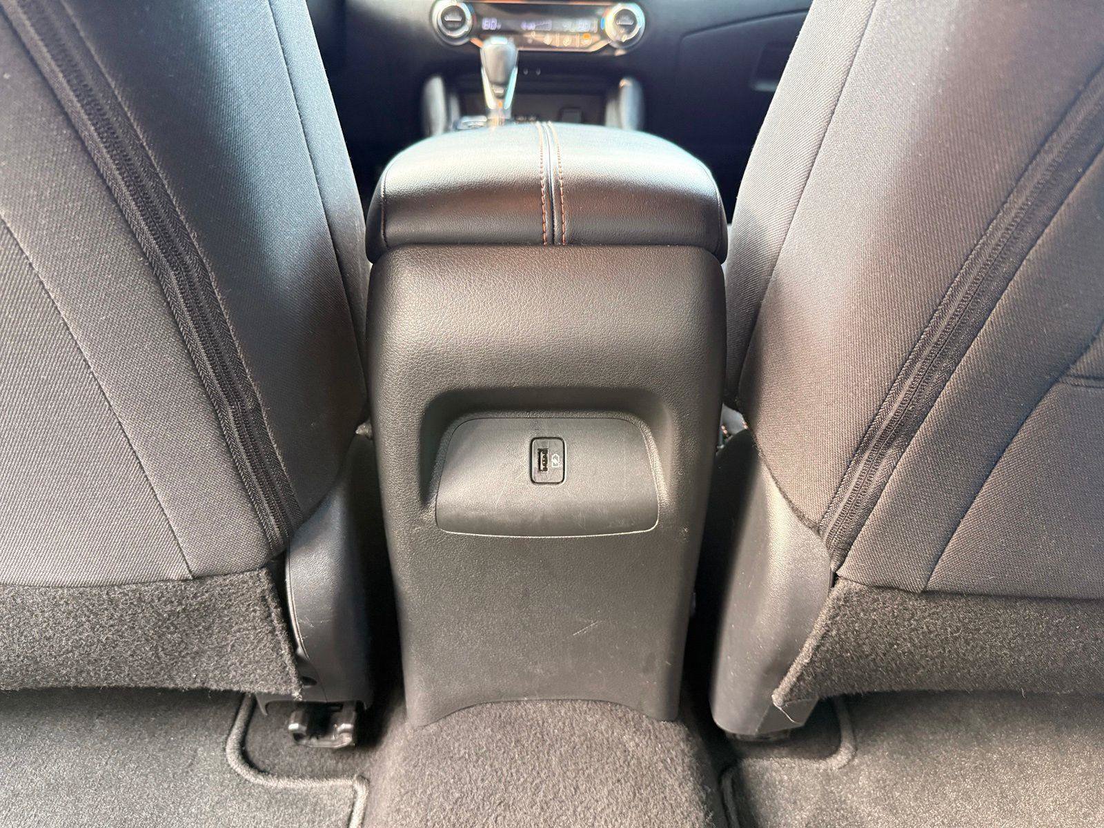 Used 2023 Nissan Sentra SR FWD image 32