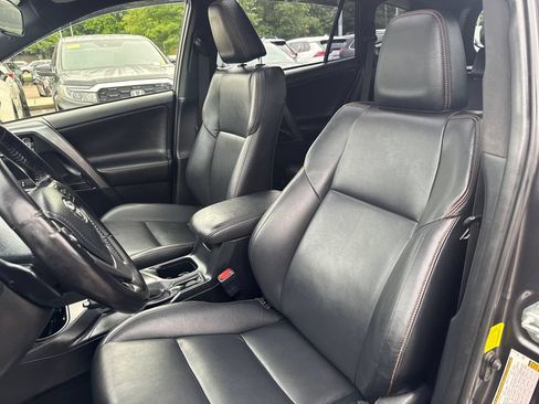 Used 2016 Toyota RAV4 SE AWD/4WD image 16
