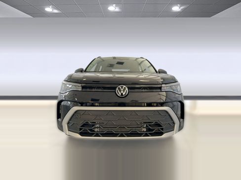 New 2026 Volkswagen Taos S image 6