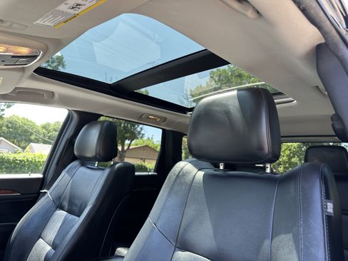 Used 2013 Jeep Grand Cherokee Limited image 15