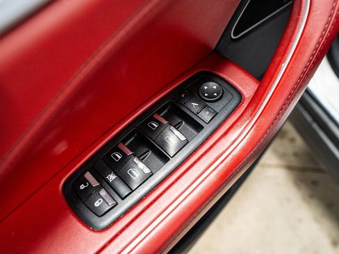 Used 2018 Maserati Levante S GranSport image 36