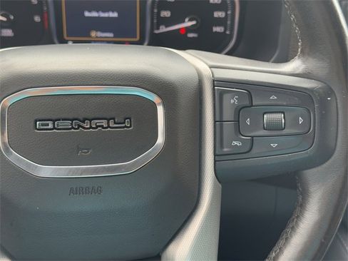 Used 2021 GMC Yukon XL Denali w/ Denali Premium Package image 38