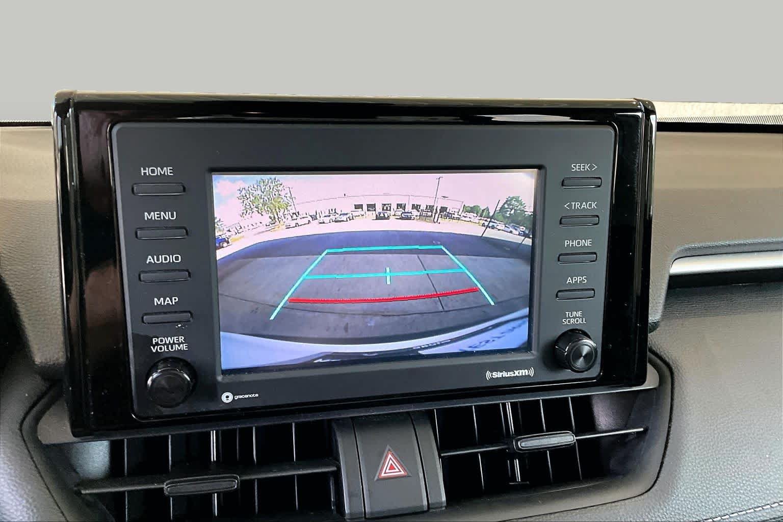 Used 2021 Toyota RAV4 XLE AWD/4WD image 28