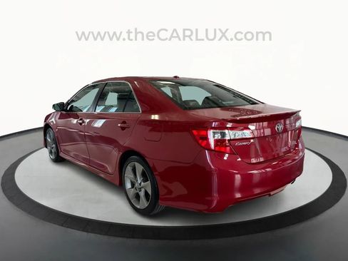 Used 2012 Toyota Camry LE image 5