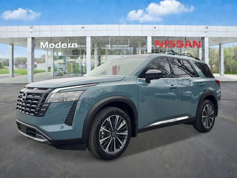 New 2026 Nissan Pathfinder Platinum AWD/4WD image 1