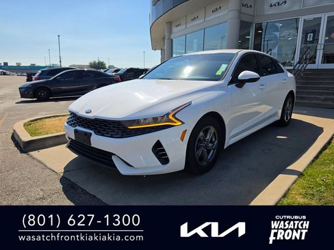 Used 2021 Kia K5 LXS FWD image 1