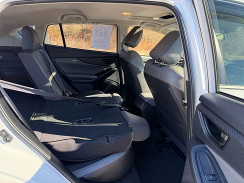 Used 2022 Subaru Crosstrek 2.5i Sport w/ Moonroof Package image 33