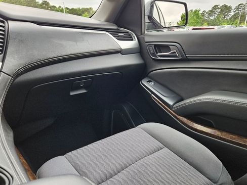 Used 2019 Chevrolet Tahoe LS AWD/4WD image 11