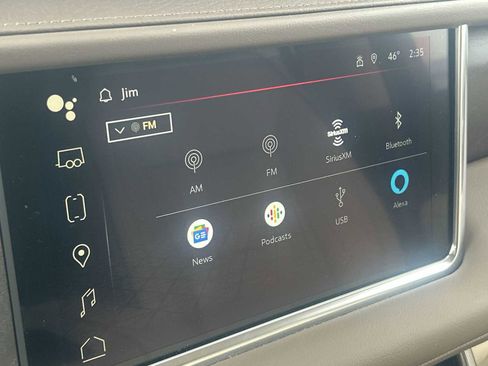 Used 2024 GMC Yukon Denali w/ Advanced Technology Package image 12