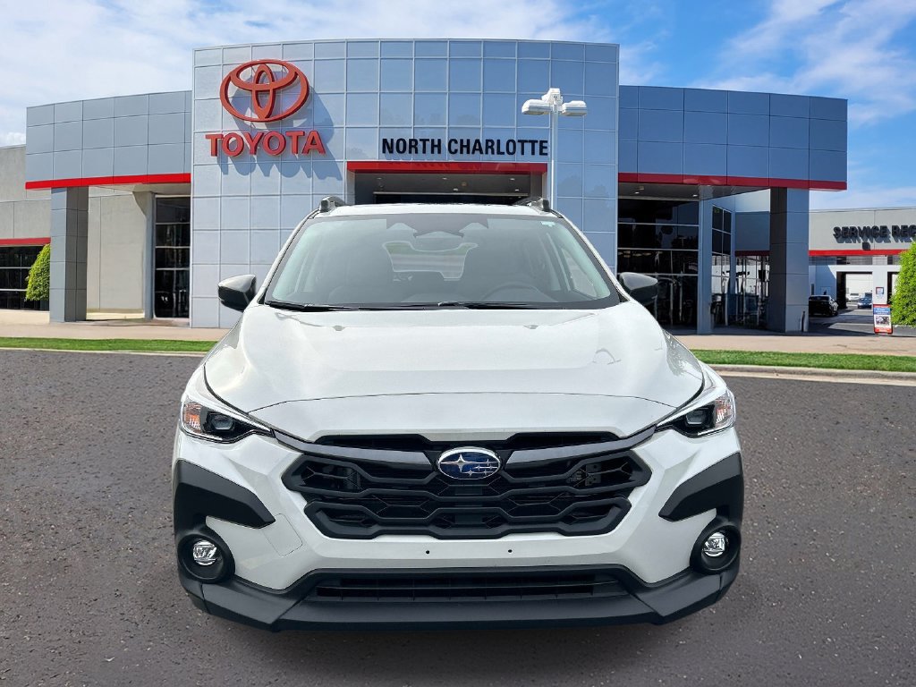 Used 2025 Subaru Crosstrek 2.5i Premium AWD/4WD image 3