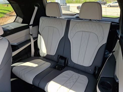 New 2026 BMW ALPINA XB7 image 10