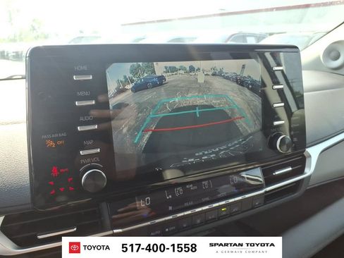 Used 2023 Toyota Sienna XLE w/ XLE Plus Package AWD/4WD image 25